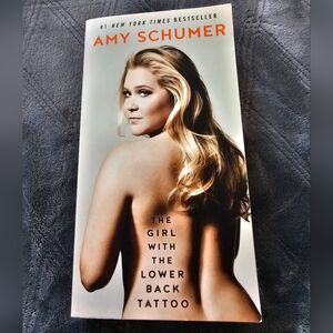 The Girl With The Lower Back Tattoo | Amy Schumer (Paperback) ๐